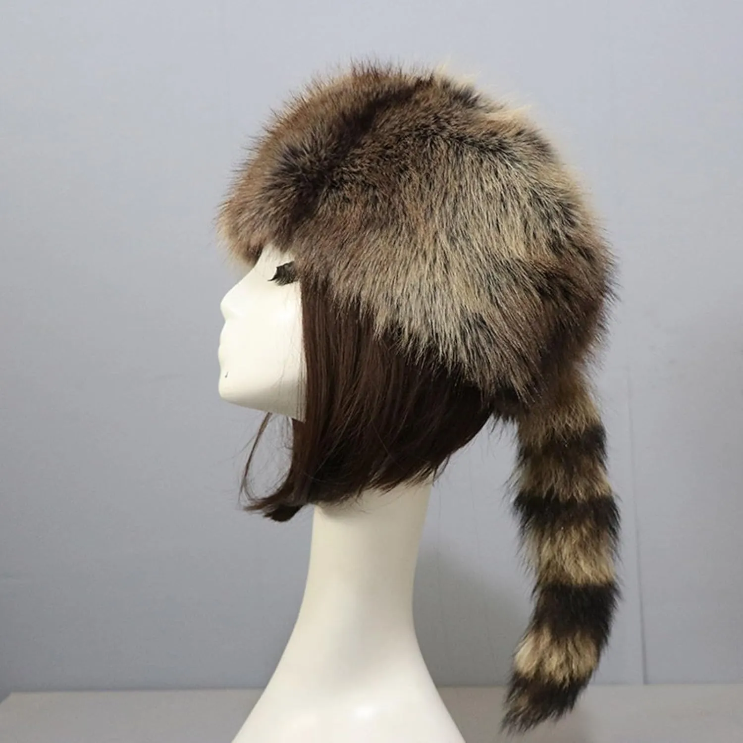 Cossack Style Faux Fur Raccoon Tail Coonskin Cap, Round Flat Top Boone Hat Raccoon Tail Hats for Winter